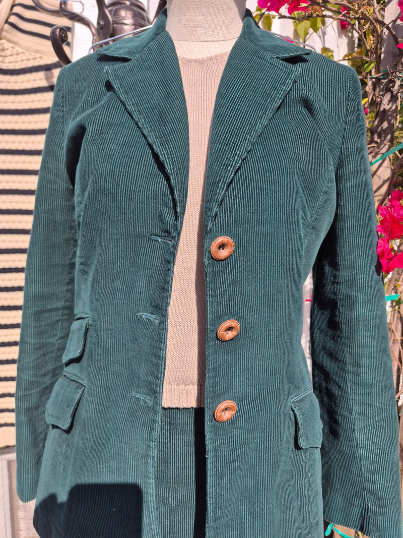 Collectible Vintage - Rare Pieces & Unique Finds