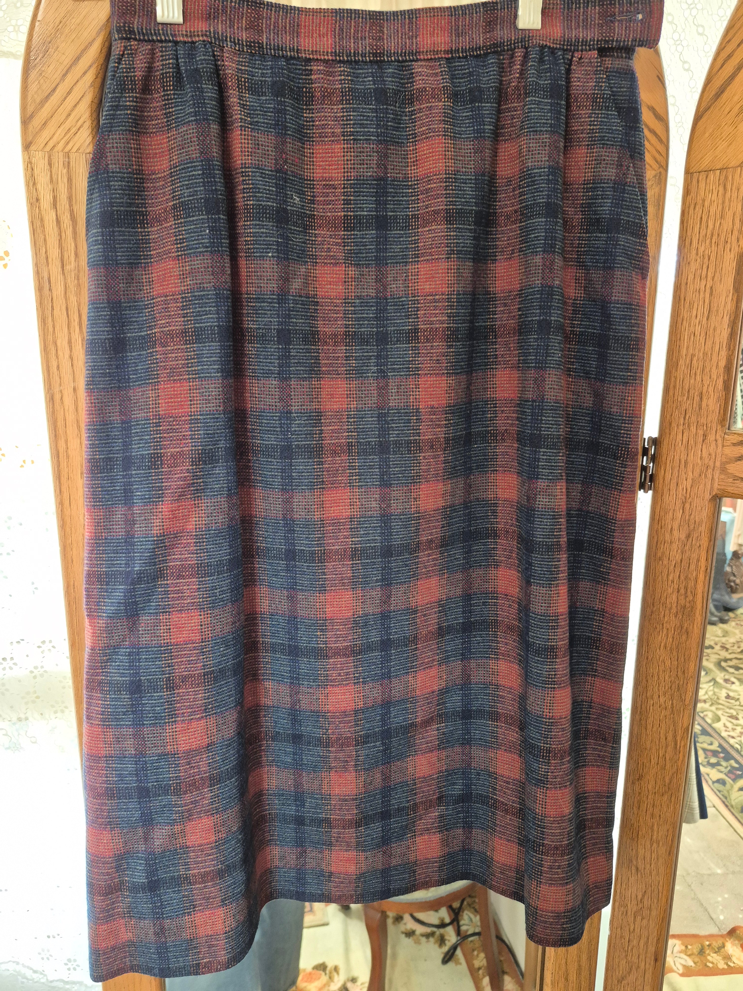 Vintage Pendleton Wool Skirt - Blue & Orange Pattern - Size 12 (Fits Modern 8)