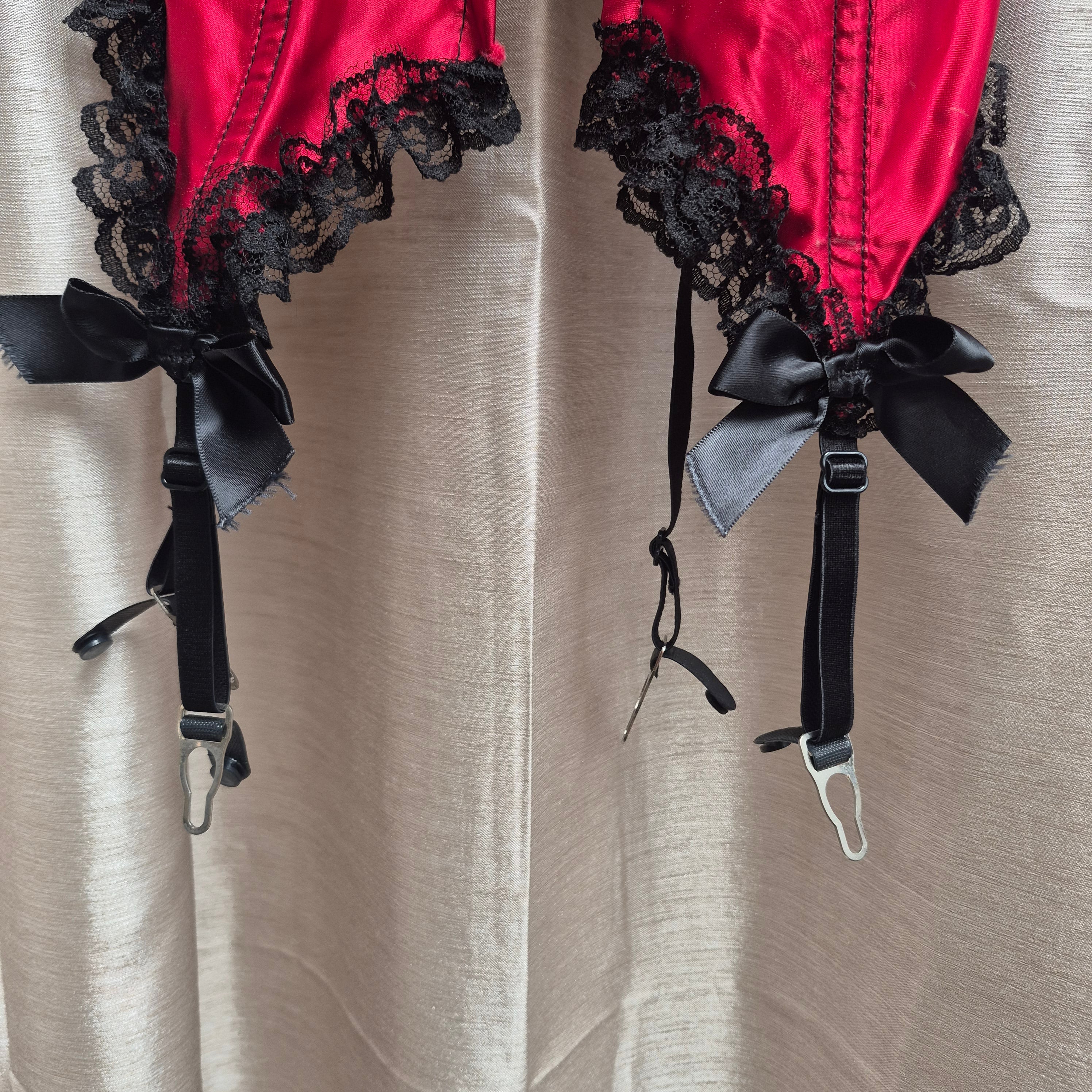 Frederick's of Hollywood Vintage Red & Black Satin Corset