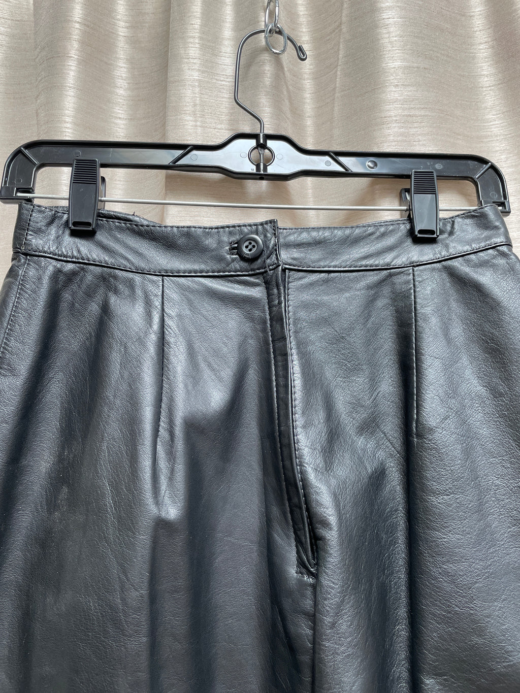 Vintage Genuine Leather Pencil Skirt - Size 8 Black mid calf