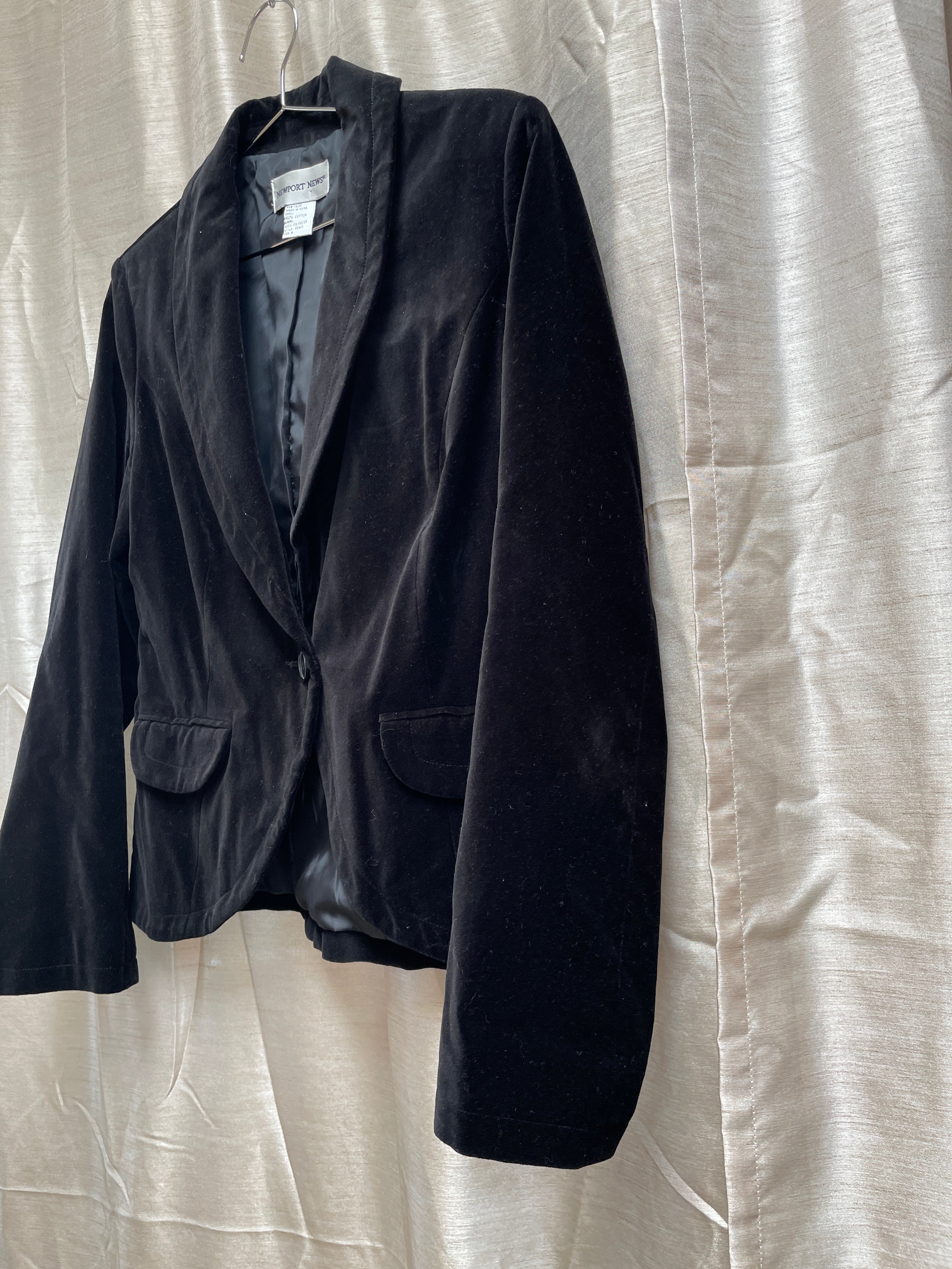 Vintage Newport News Blazer Size 8 - Velvet Feel