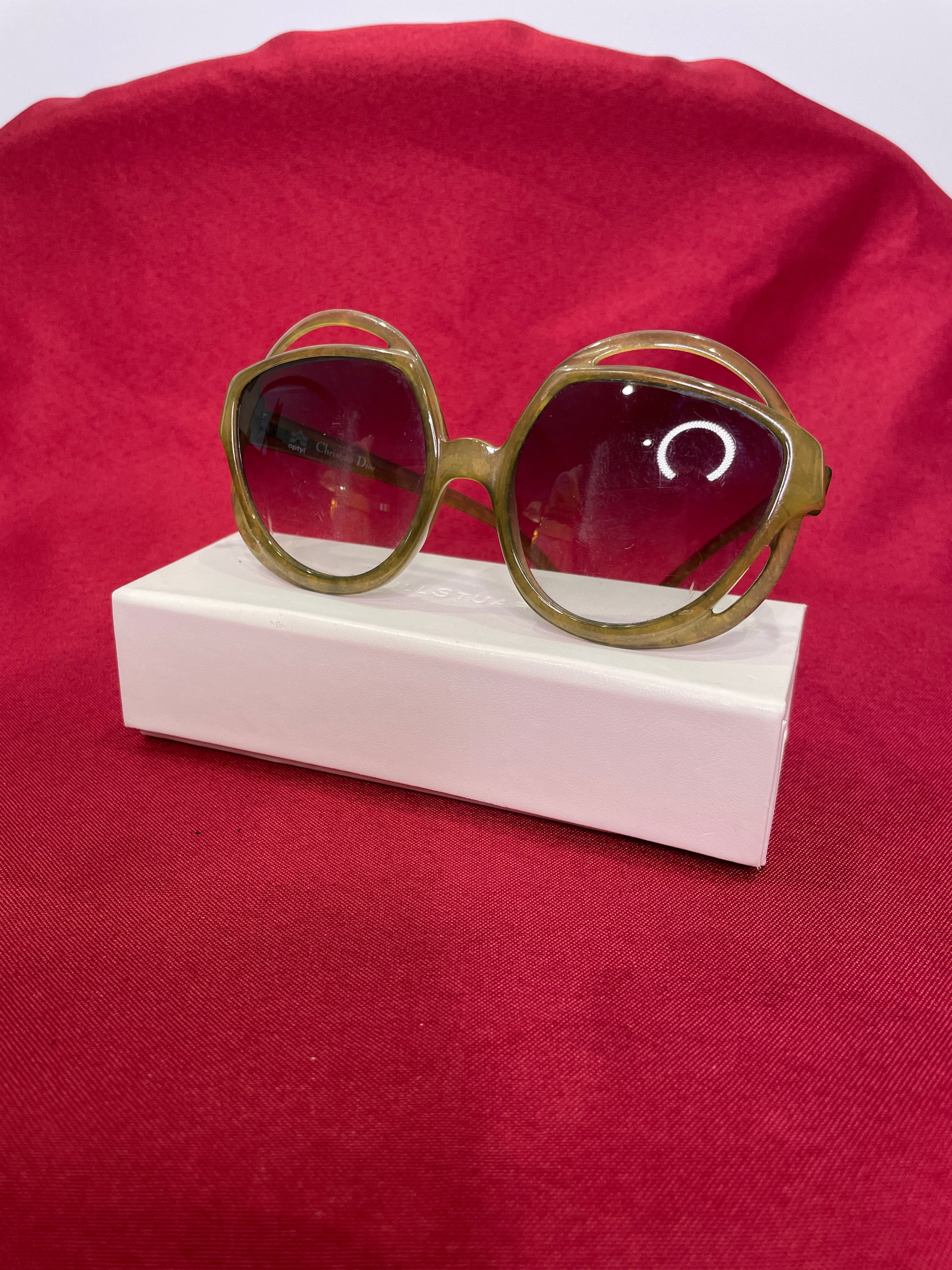 Vintage Christian Dior Oversized Sunglasses Olive Green 2027 60 Jasped Frame with Gradient Lenses