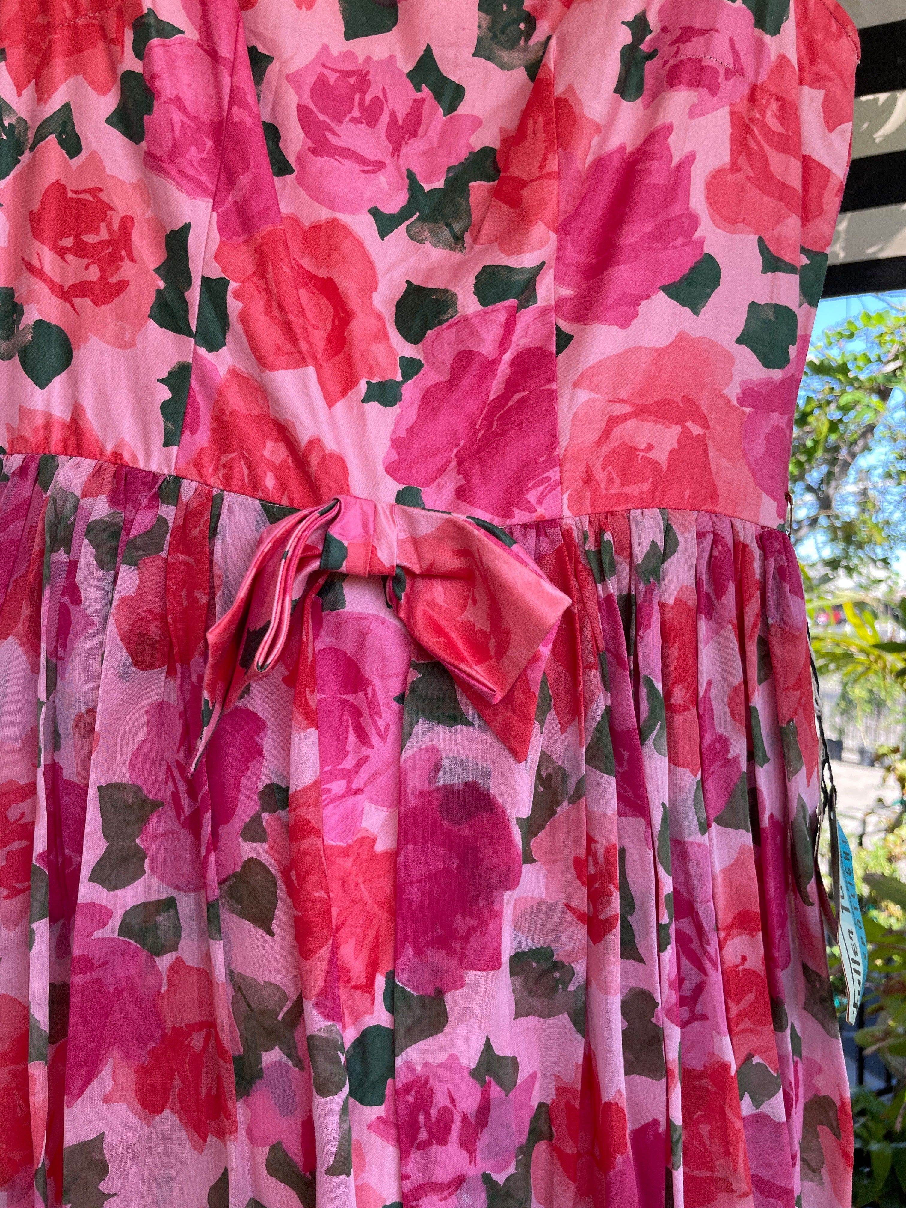 1950s Jerry Gilden Spectator Floral Cocktail Dress — Vintage Size 12 — NWT — Unworn