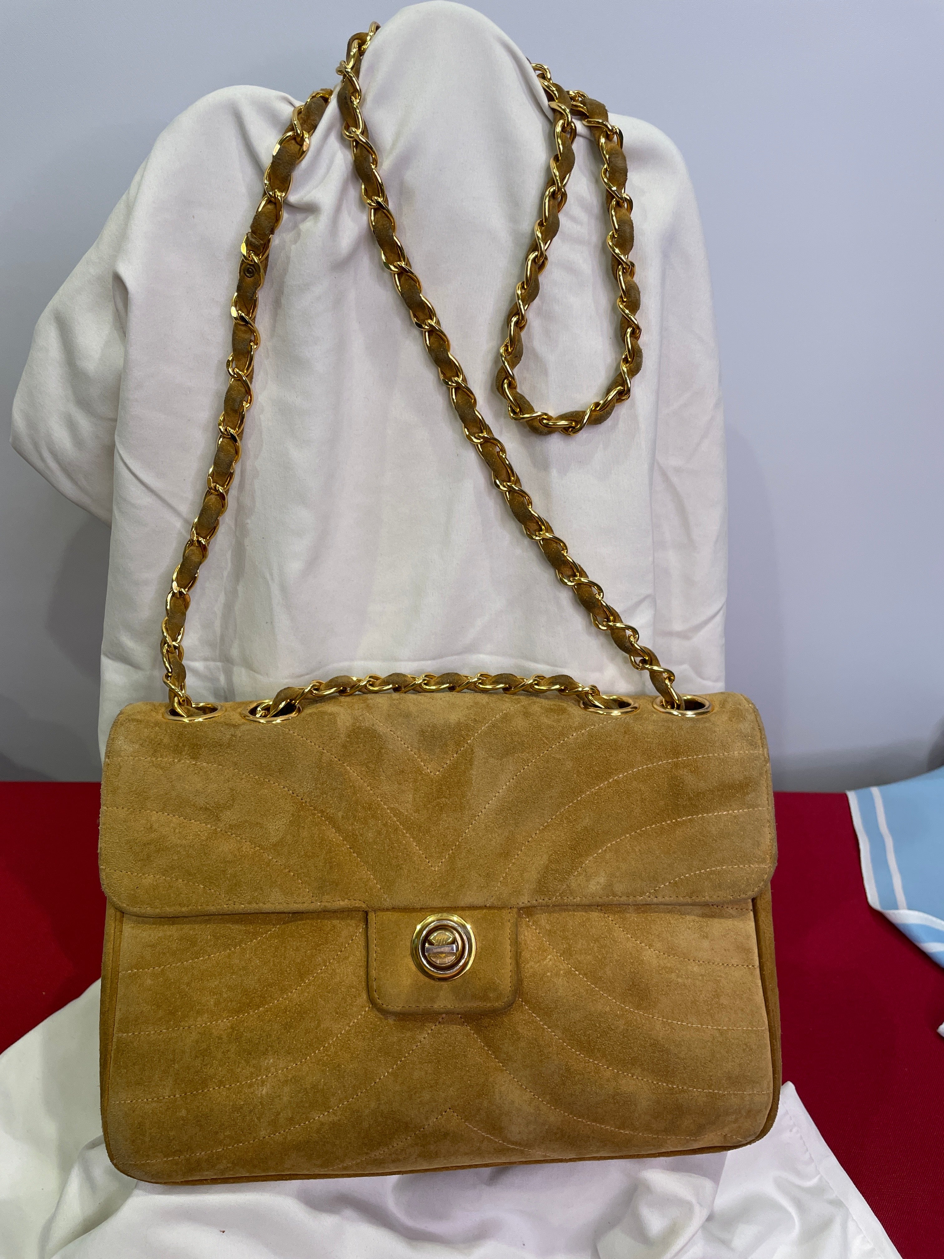 MOSKOWITZ Crossbody Suede Handbag with Chain