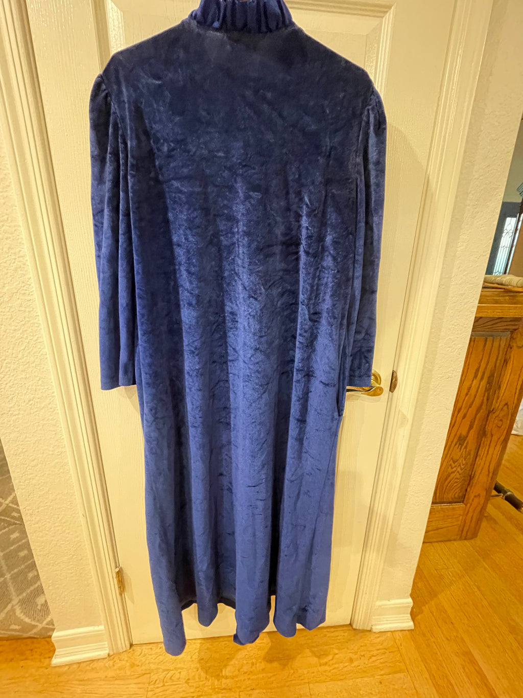Vintage 1970s Apostrophe Nylon Sleep Robe Sz Large - Royal Blue Button front