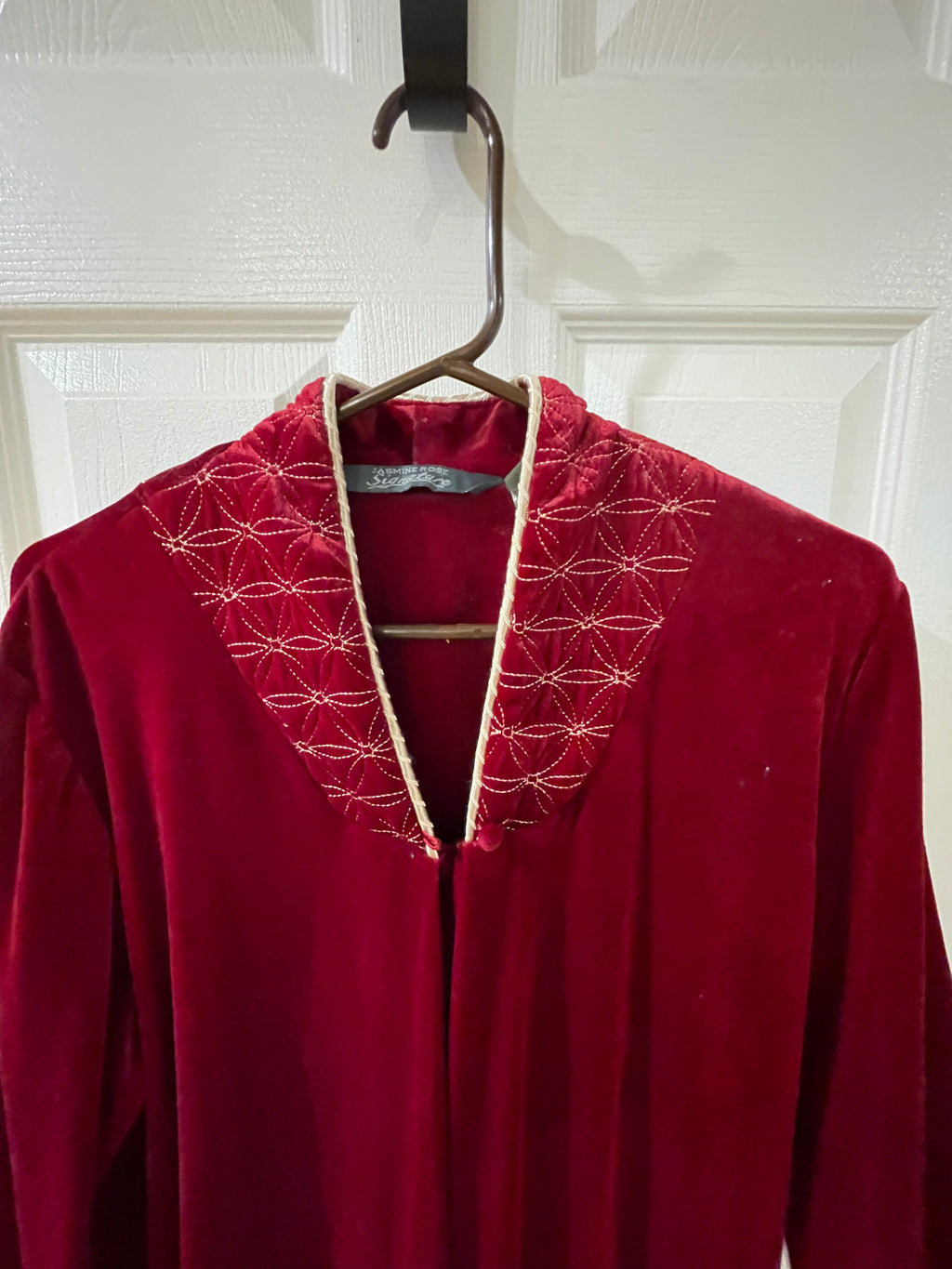 Vintage 1970s Ms. Elaine Polyester Sleep Robe - Red with Yellow Sitching