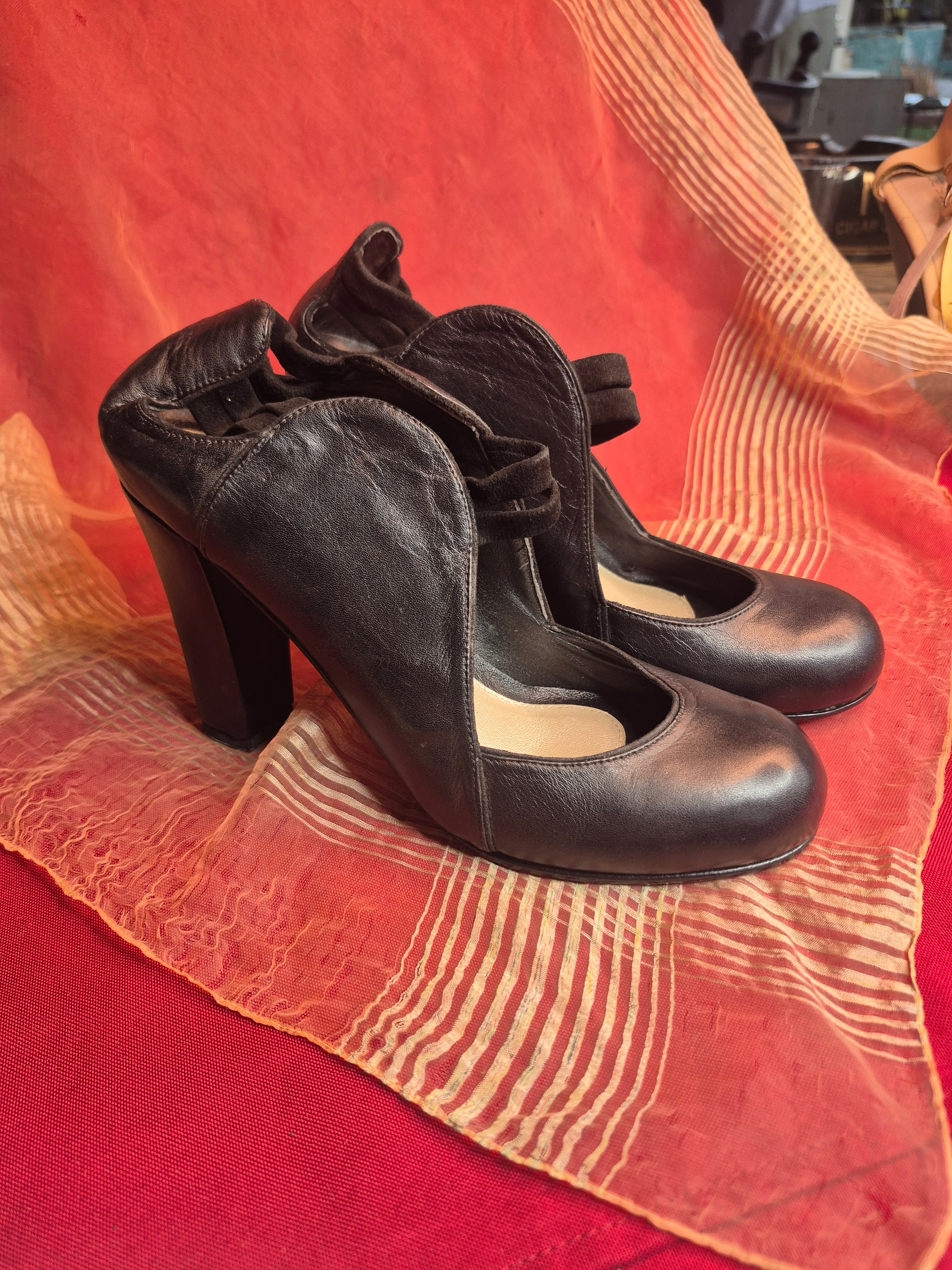 Marcelo Toshi Creazioni Black High Heel Shoe Size 7