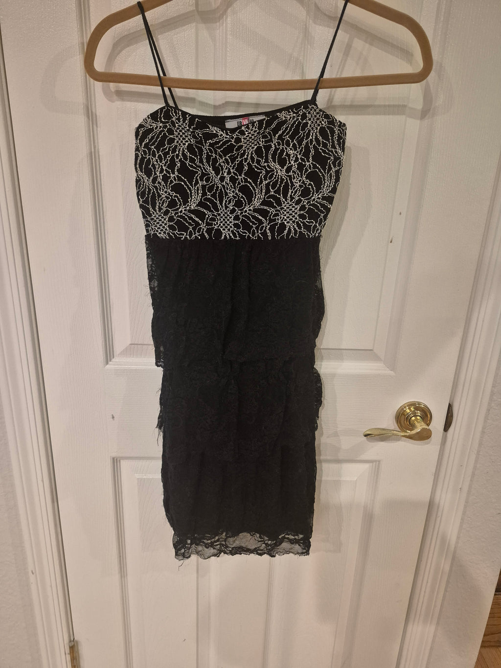 Vintage Ur Va Na Black Lace Tiered Dress - Size Small