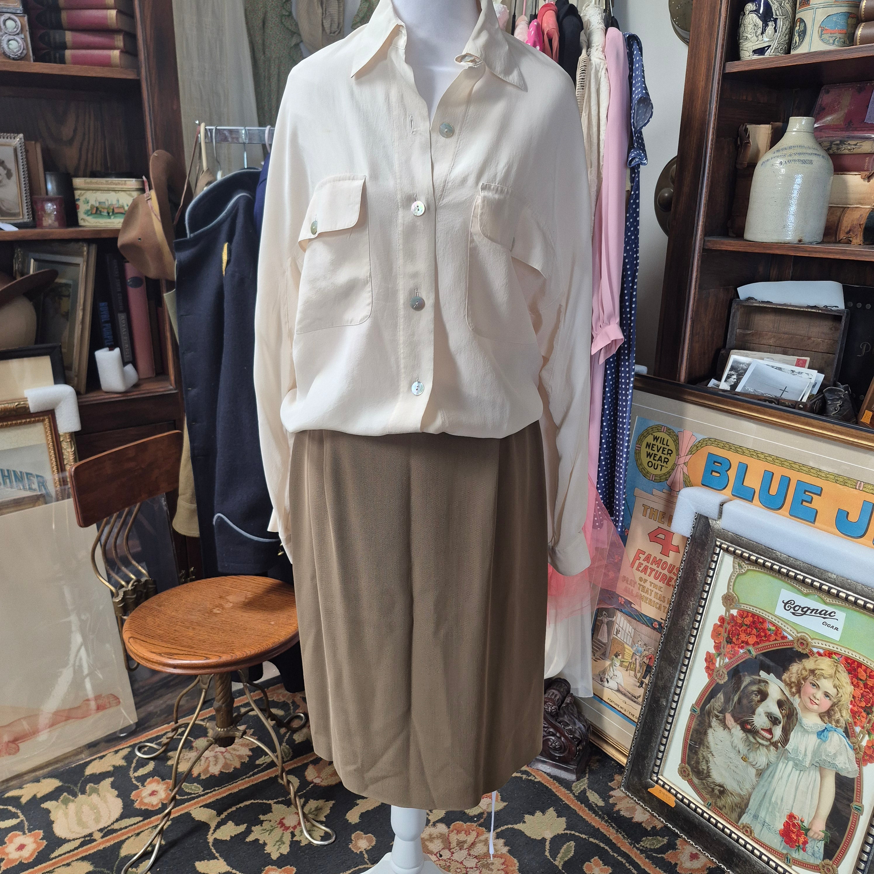 Mel & Lisa Vintage 100% Silk Blouse Long Sleeve Cream Size 6