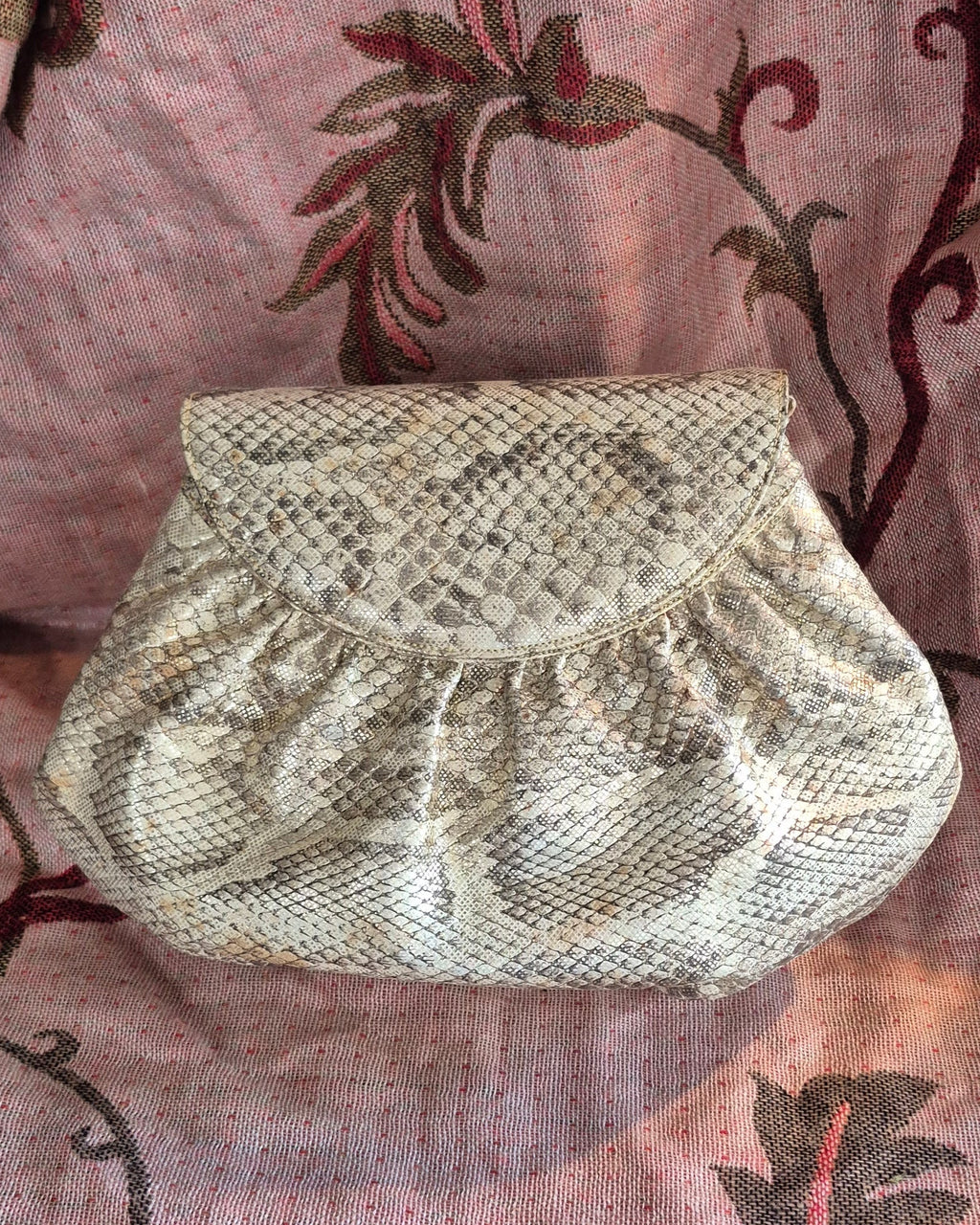 Finesse La Model 1980's Evening Bag Gold Snakeskin Design